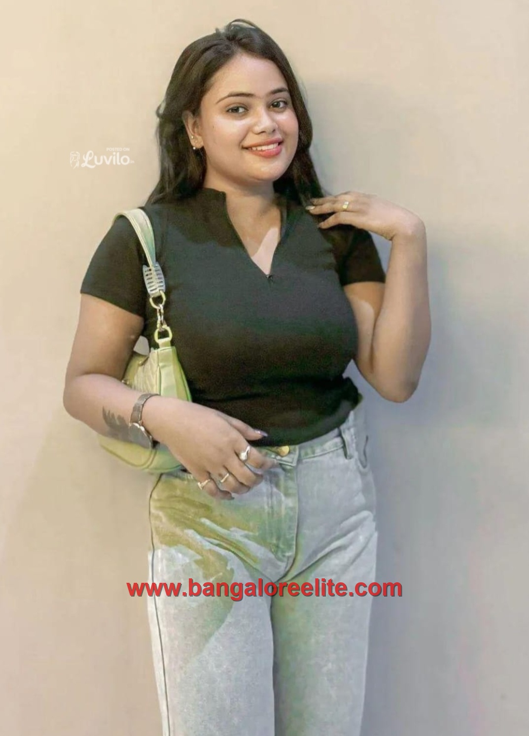 Aditi, soft spoken call girl in Koramangala Bangalore